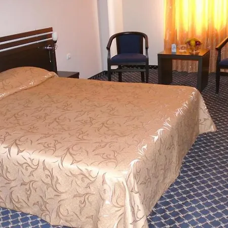 Hotel Diana Palace